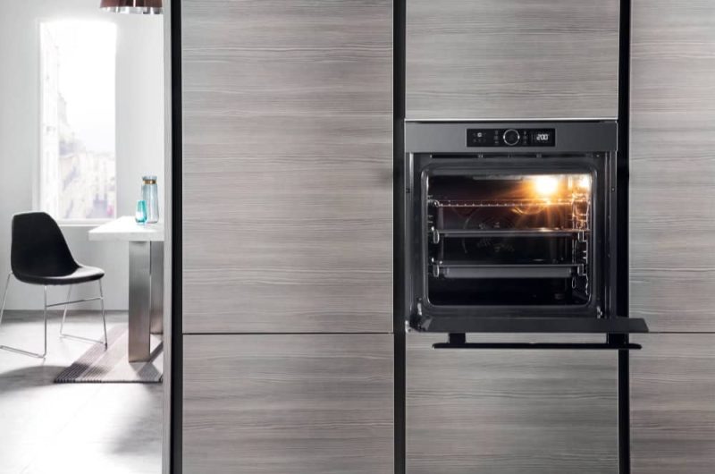 Ugradbena pećnica Whirlpool AKZM8480IX slika 01